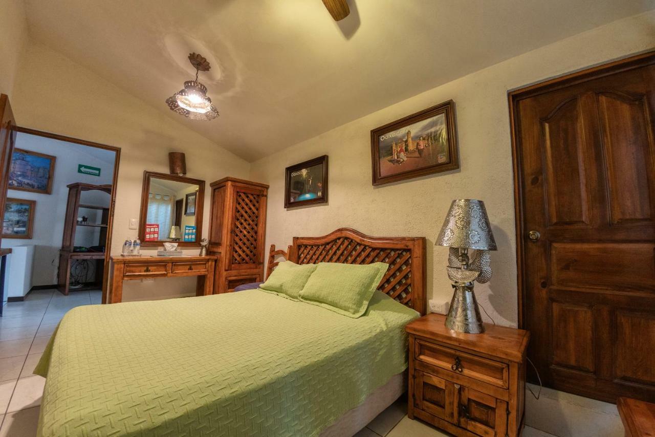 Oaxaca Hotel Casa Yunenisa מראה חיצוני תמונה